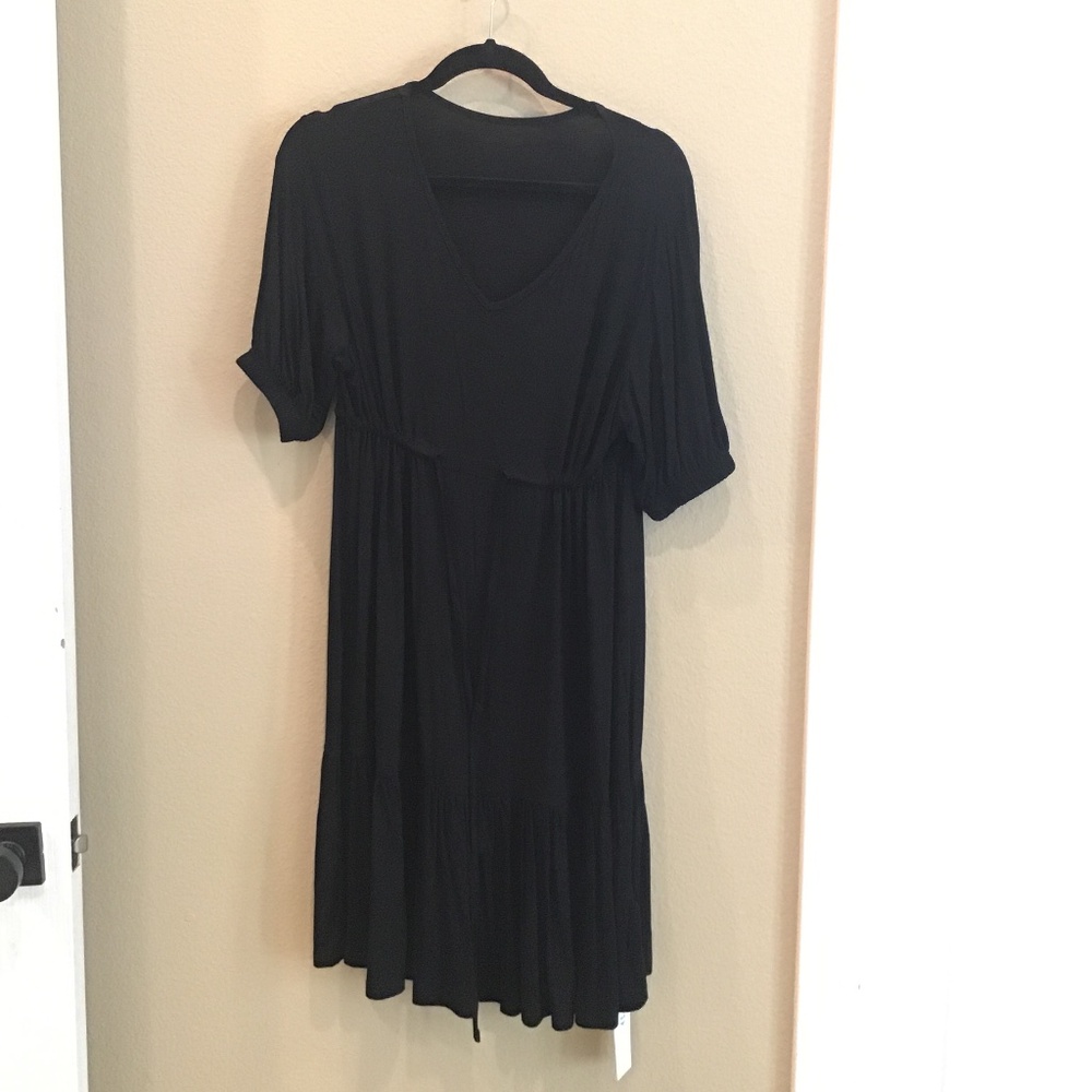 Beachsissi Black drawstring dress Large NWT